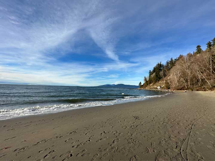 Wreck Beach Vancouver (All you Need to Know)