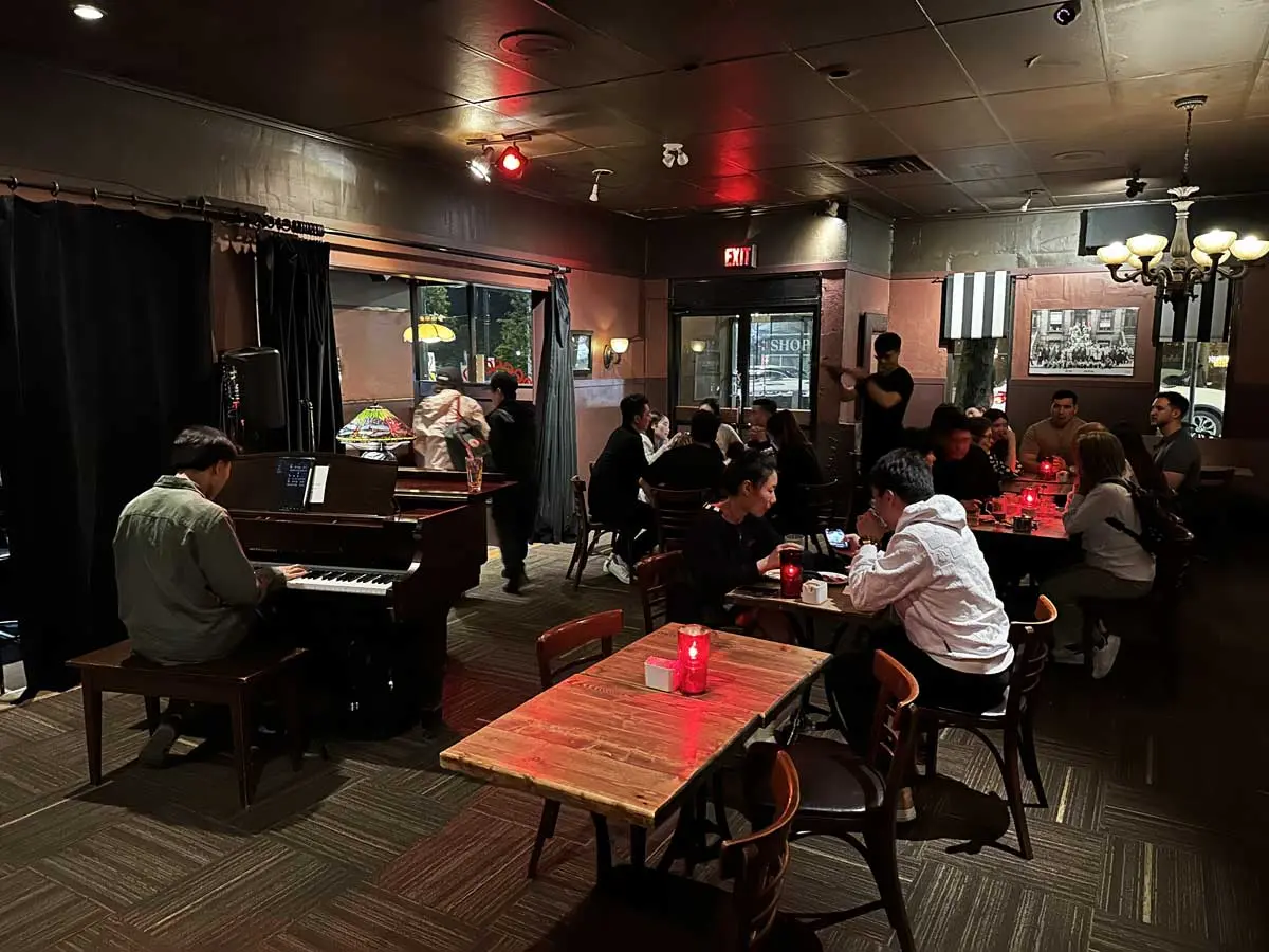 Cheesecake etc: Cozy Desserts & Jazz on Granville