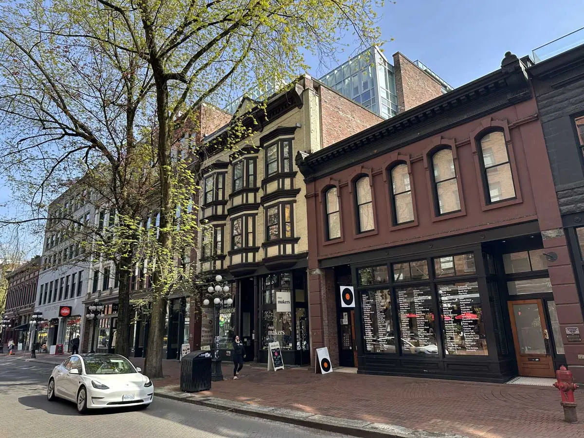 Gastown Vancouver (Everything You Need to Know) + Pics