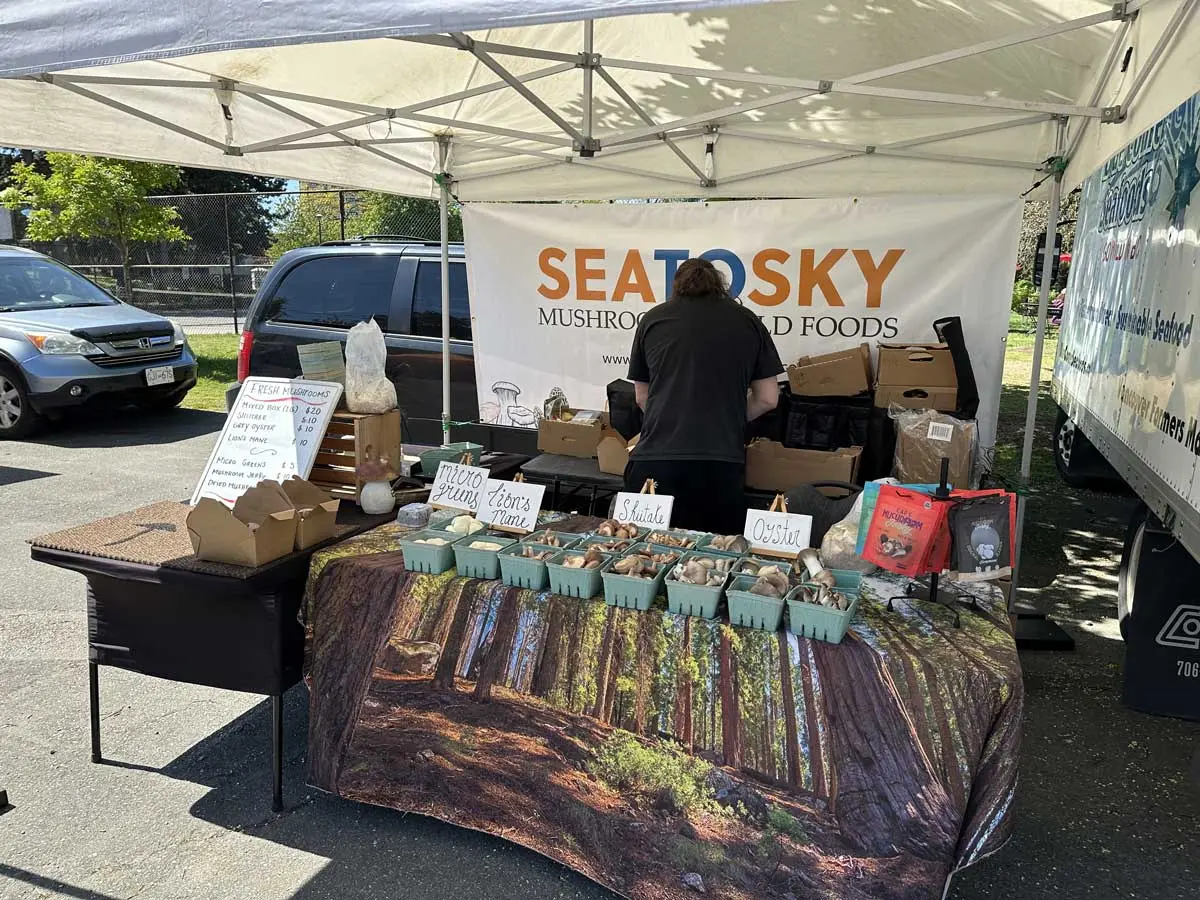 Mount Pleasant Farmers Market (May to Oct, Sun:10am to 2pm)